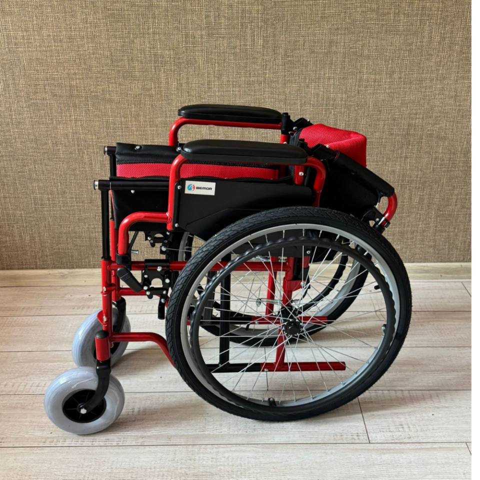 BME4617 Özellikli Tekerlekli Sandalye Kırmızı