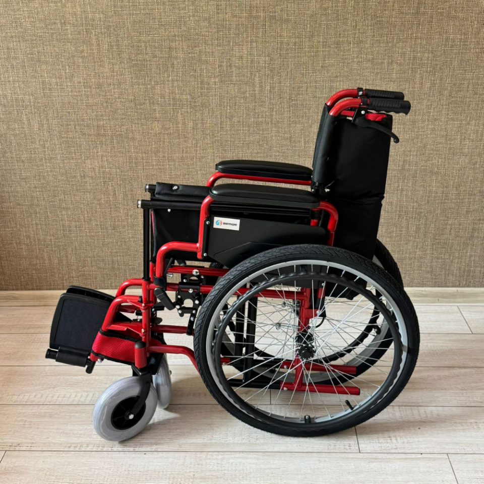 BME4617 Özellikli Tekerlekli Sandalye Kırmızı
