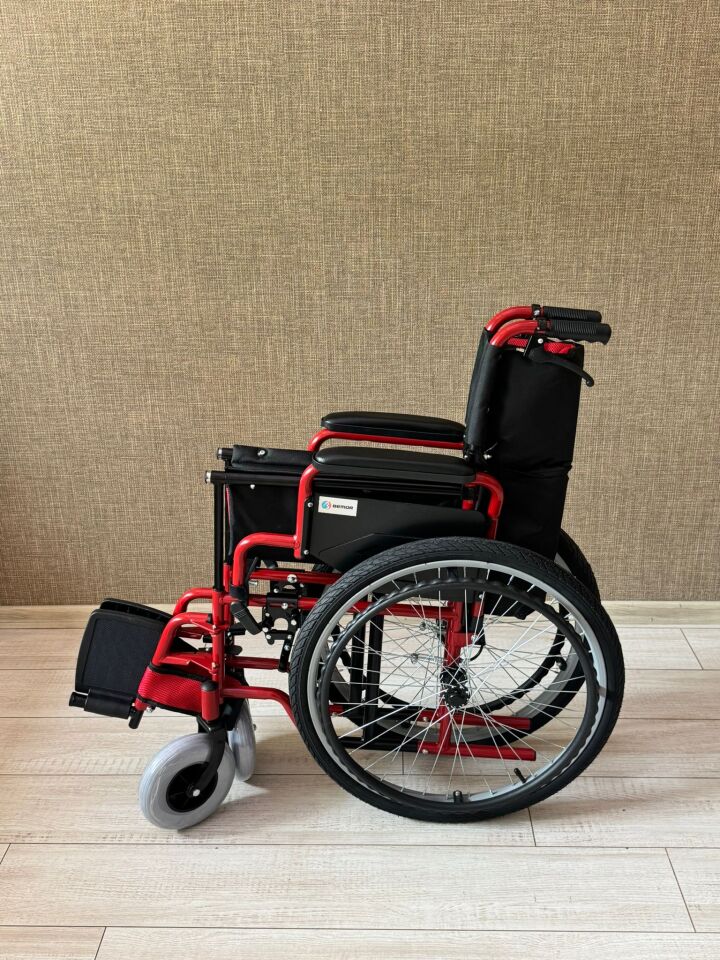 Bemor 4617 Özellikli Tekerlekli Sandalye Kırmızı
