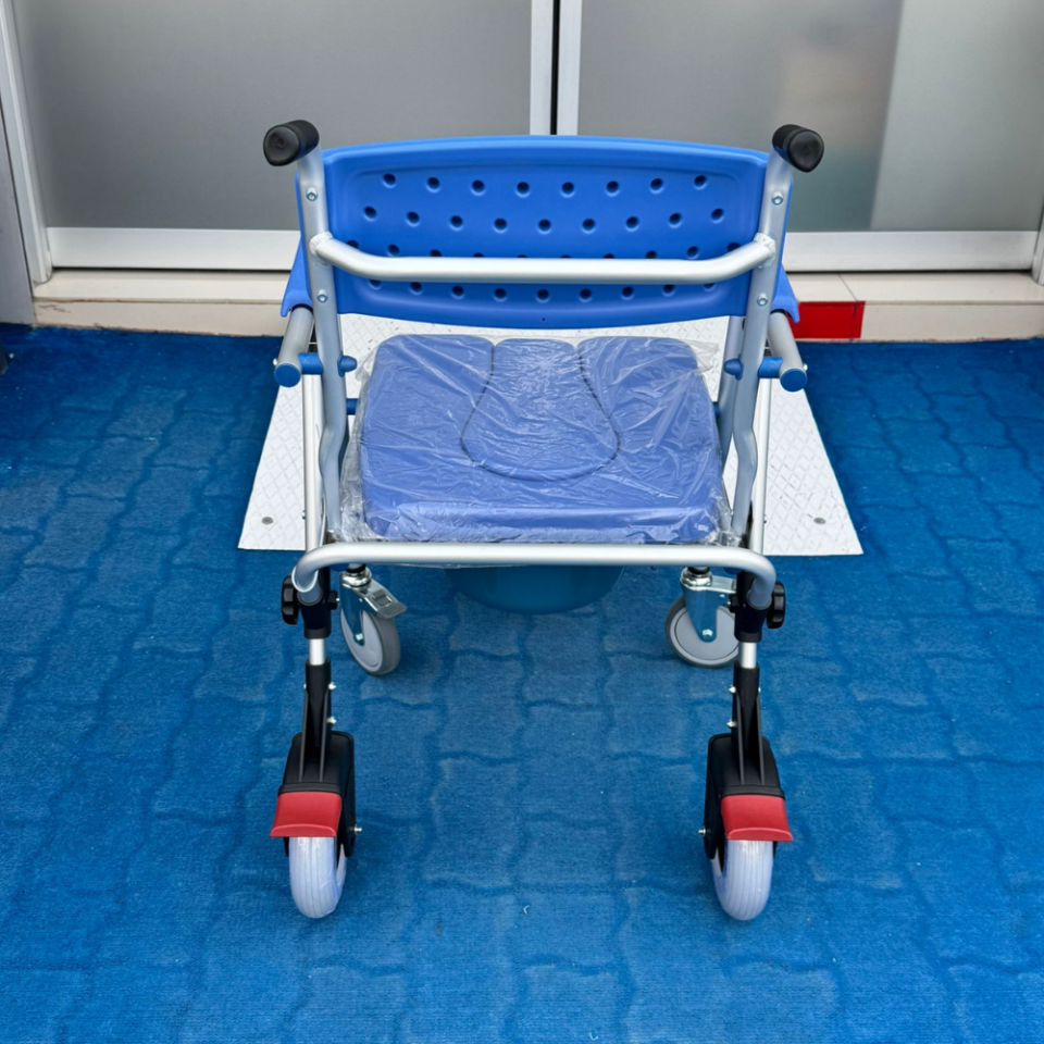 BME310 Mavi Alüminyum Banyo Tuvalet Tekerlekli Sandalyesi