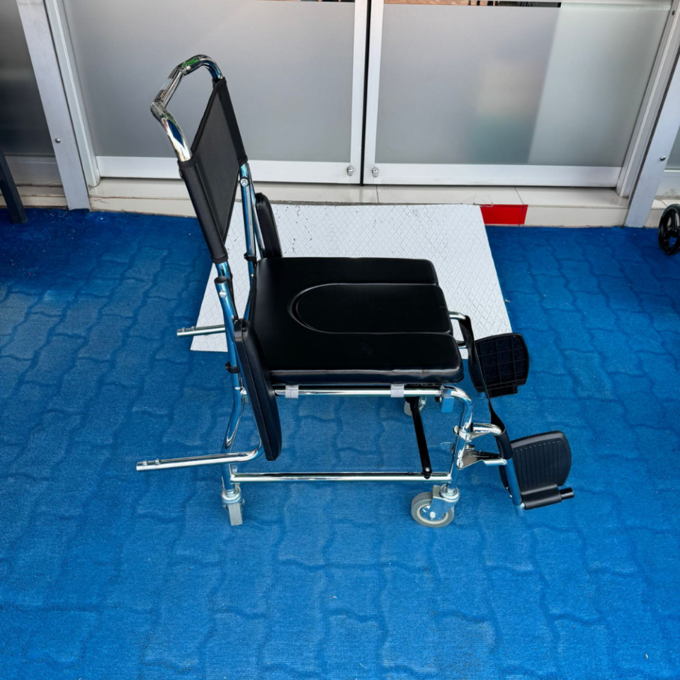 BME613 Katlanır Klozetli Banyo Sandalyesi