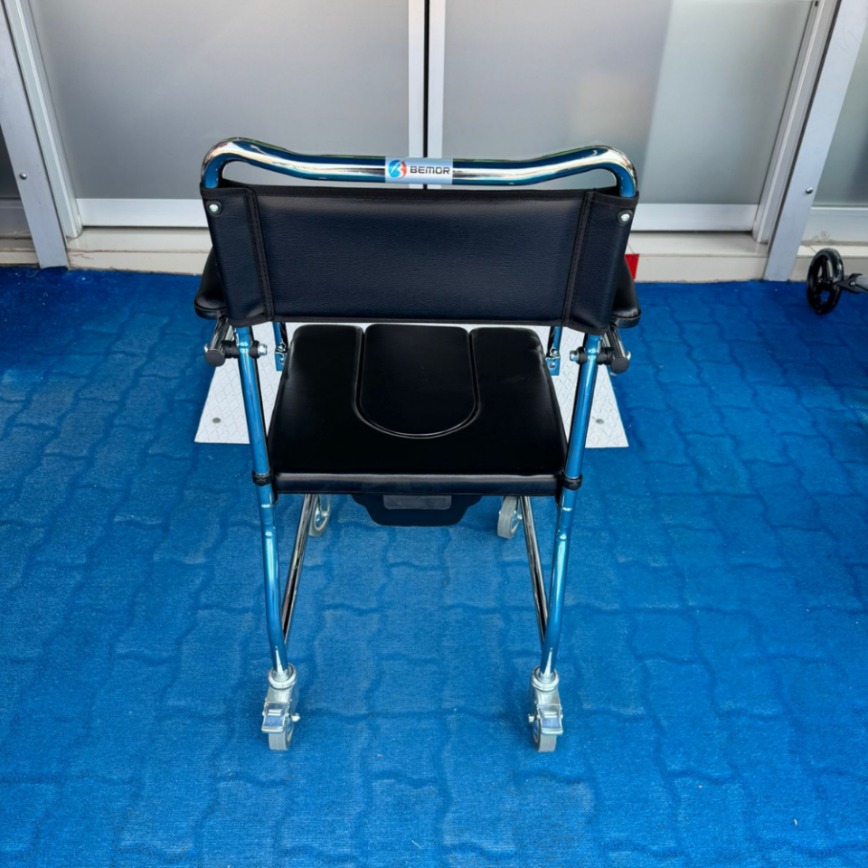 BME613 Katlanır Klozetli Banyo Sandalyesi