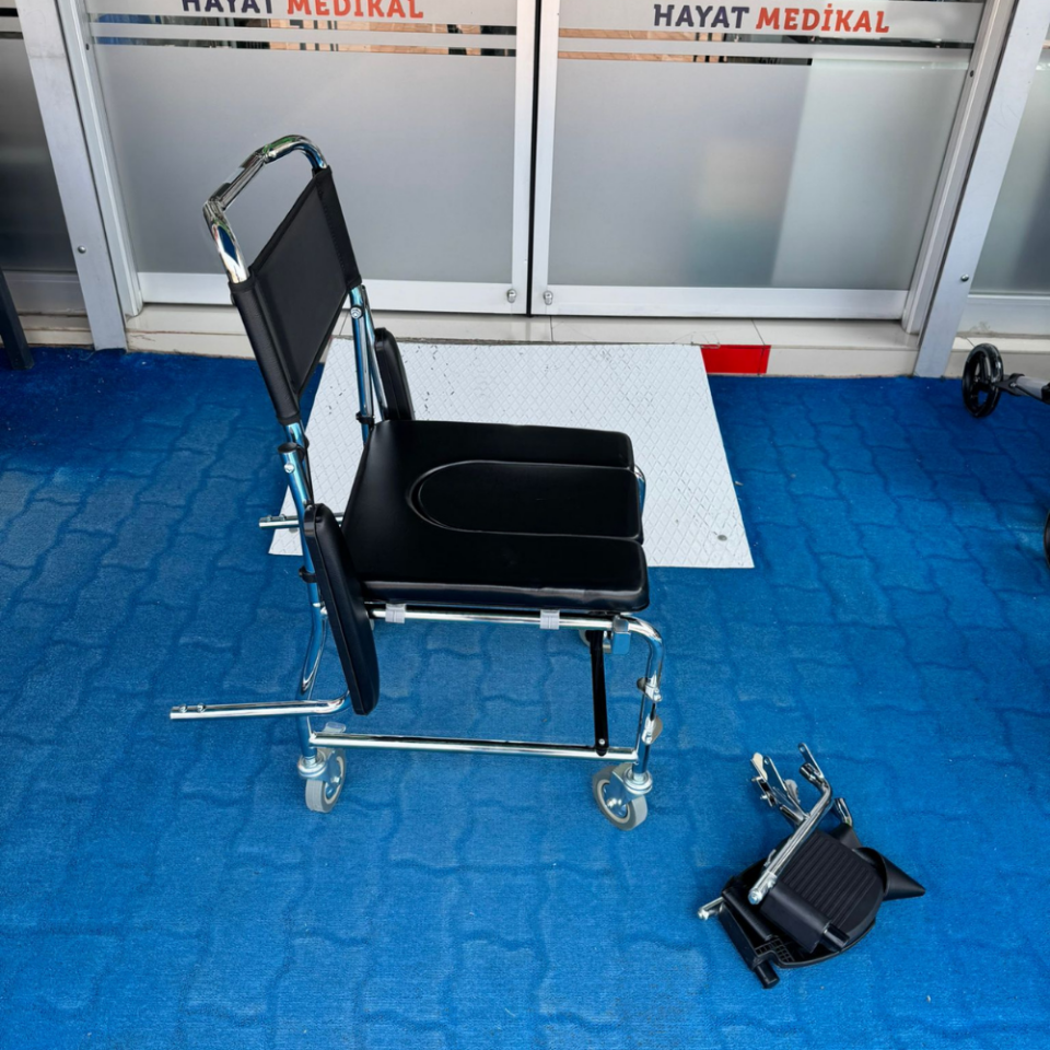 BME613 Katlanır Klozetli Banyo Sandalyesi